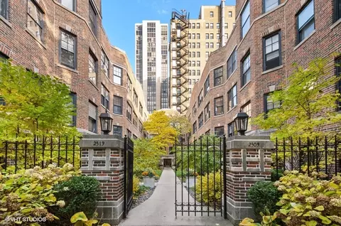 2311 N Commonwealth Ave #3E, Chicago, IL 60614
