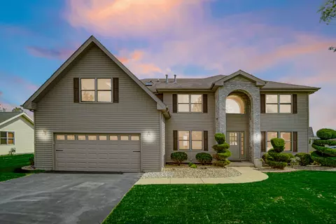1850 Robert Dr, Bourbonnais, IL 60914