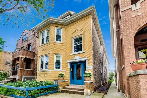 2143 W Superior St, Chicago, IL 60612