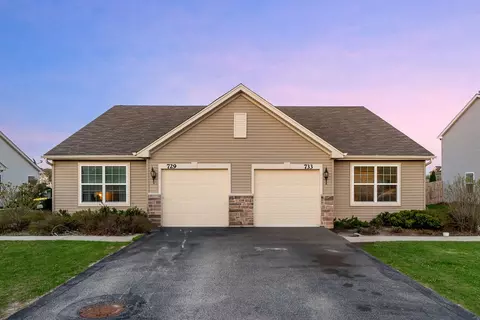 733 Florence St, Hampshire, IL 60140