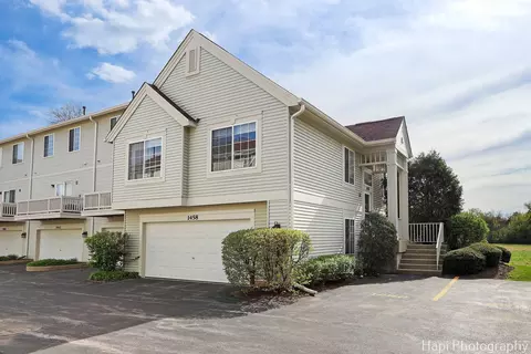 1458 New Haven Dr, Cary, IL 60013