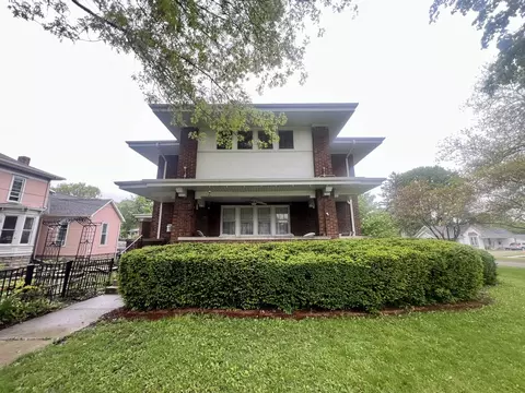 Exterior - 229 E Jefferson St, Arcola, IL 61910 photo 2 of 12