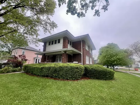 229 E Jefferson St, Arcola, IL 61910