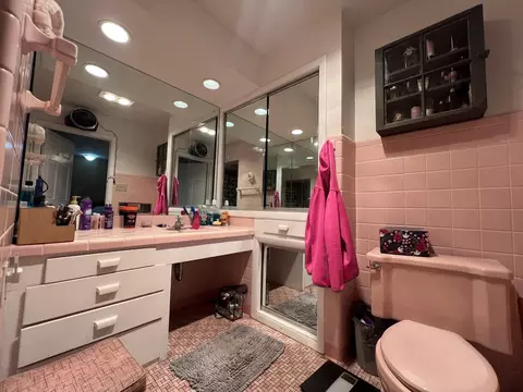 Bath - 229 E Jefferson St, Arcola, IL 61910 photo 1 of 7