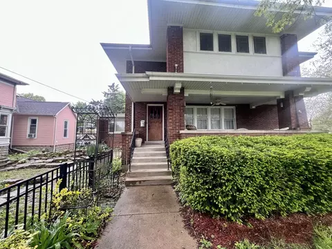 Exterior - 229 E Jefferson St, Arcola, IL 61910 photo 3 of 12