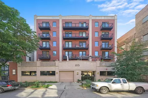 815 N Marshfield Ave #602, Chicago, IL 60622
