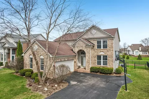 4190 Bunker Hill Dr, Algonquin, IL 60102