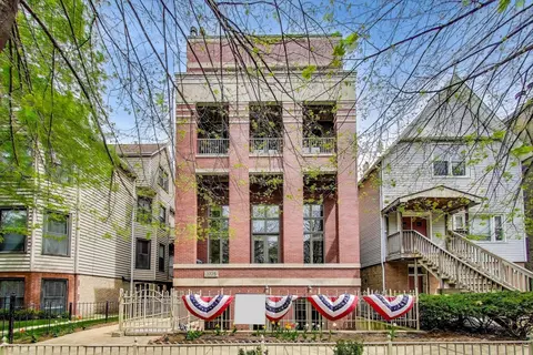 3725 N Kenmore Ave #1, Chicago, IL 60613