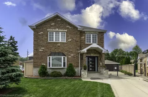 9738 Reeves Ct, Franklin Park, IL 60131