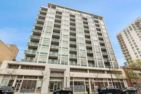 1819 S Michigan Ave #805, Chicago, IL 60616