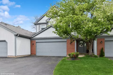 6521 Barclay Ct, Downers Grove, IL 60516
