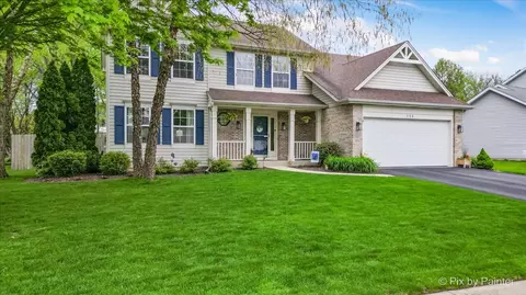 735 Churchill Ln, Oswego, IL 60543