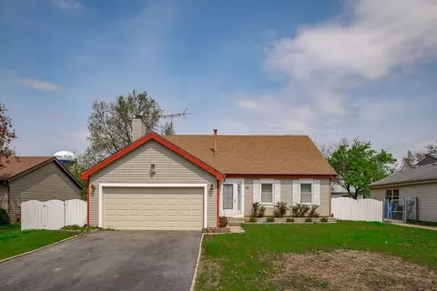 1880 De Forest Ln, Hanover Park, IL 60133