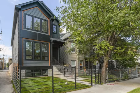 4014 N Kimball Ave, Chicago, IL 60618