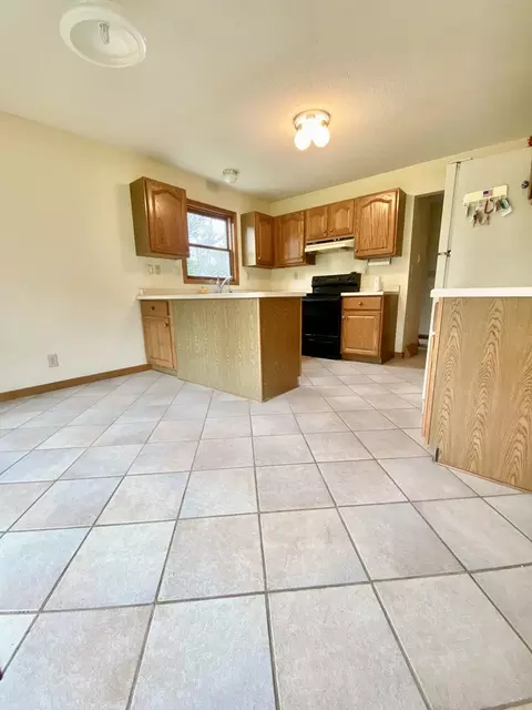 Kitchen - 1102 Lost Nation Rd, Dixon, IL 61021 photo 2 of 2