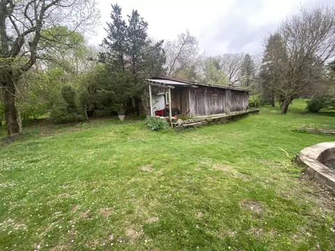 Exterior - 1102 Lost Nation Rd, Dixon, IL 61021 photo 6 of 6