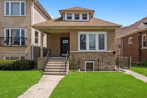2707 N Mont Clare Ave, Chicago, IL 60707
