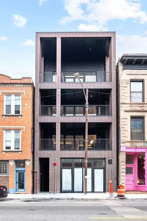 2248 W North Ave #2, Chicago, IL 60647