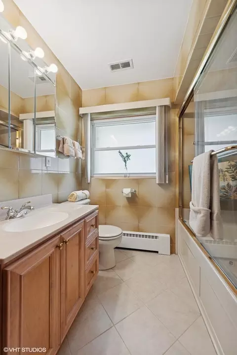 Bath - 7010 W Devon Ave, Chicago, IL 60631 photo 1 of 3