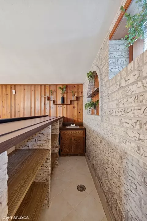 Entry Way - 7010 W Devon Ave, Chicago, IL 60631 photo 3 of 5
