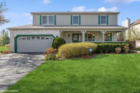 45 Picardy Ln, Wheeling, IL 60090