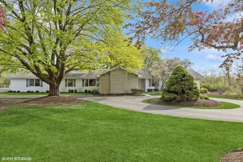 26803 W Apple Tree Ln, Barrington, IL 60010