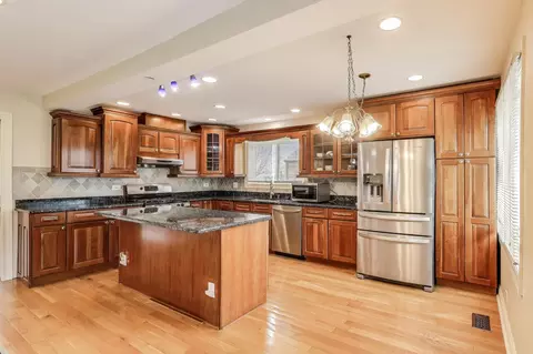 Kitchen - 237 S Radcliffe Ave, Des Plaines, IL 60016 photo 1 of 2
