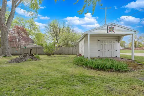 Exterior - 603 7th St, Mazon, IL 60444 photo 3 of 4