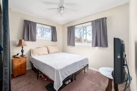 Bedroom - 55 Payson St, Hoffman Estates, IL 60169 photo 2 of 2