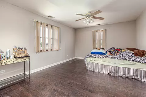 Bedroom - 7720 Lorel Ave, Burbank, IL 60459 photo 3 of 5