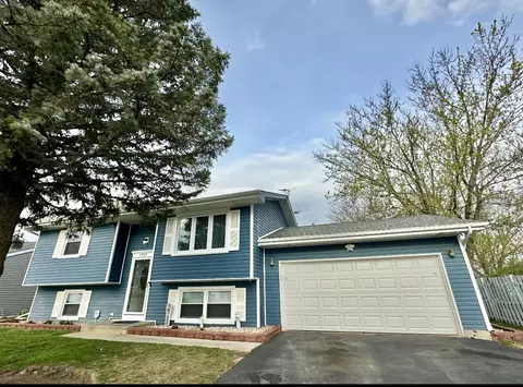 1717 N Orleans St, Mchenry, IL 60050