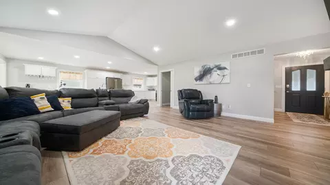 401 Deer Chase, Dixon, IL 61021 photo 12