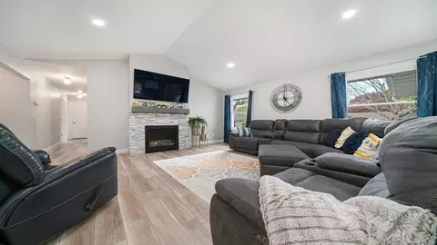 401 Deer Chase, Dixon, IL 61021 photo 10