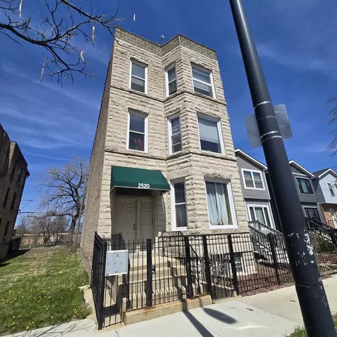 2520 W Washington Blvd, Chicago, IL 60612