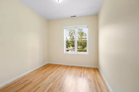 1133 E 61st St #2, Chicago, IL 60637 photo 14