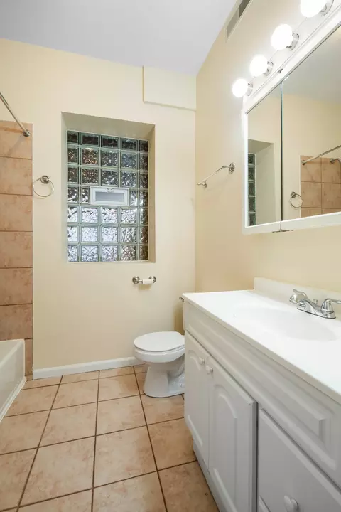 1133 E 61st St #2, Chicago, IL 60637 photo 10