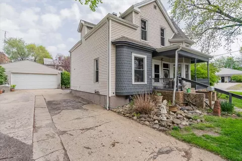 816 E Olive St, Bloomington, IL 61701