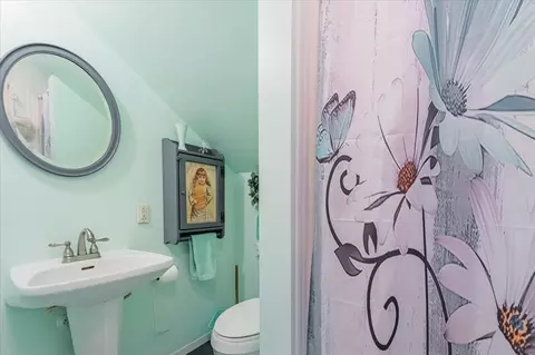 Bath - 816 E Olive St, Bloomington, IL 61701 photo 2 of 2