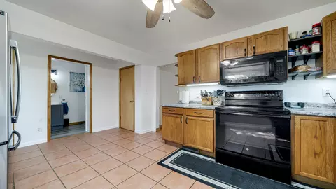 Kitchen - 1008 Mary Ave, Dixon, IL 61021 photo 4 of 4