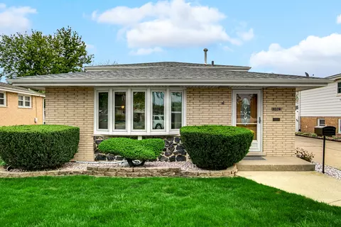 11023 Austin Ave, Chicago Ridge, IL 60415