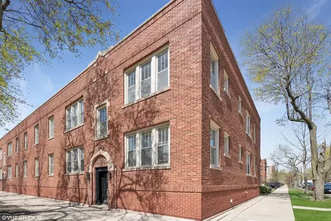 2236 W School St #2, Chicago, IL 60618