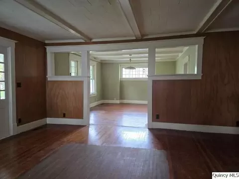 242 Main St, Carthage, IL 62321 photo 6