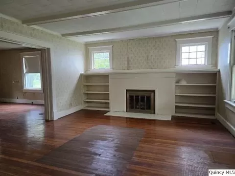 242 Main St, Carthage, IL 62321 photo 9