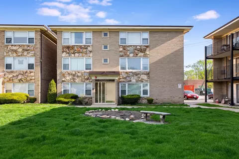 3166 W Meadow Lane Dr #15, Merrionette Park, IL 60803