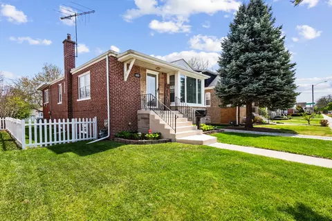 4337 Maple Ave, Brookfield, IL 60513 photo 2