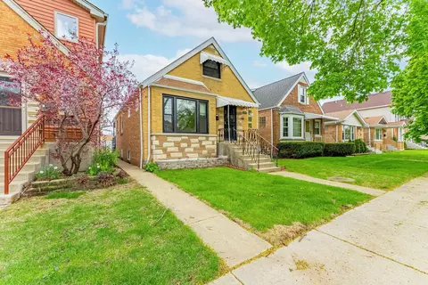 5231 N Melvina Ave, Chicago, IL 60630