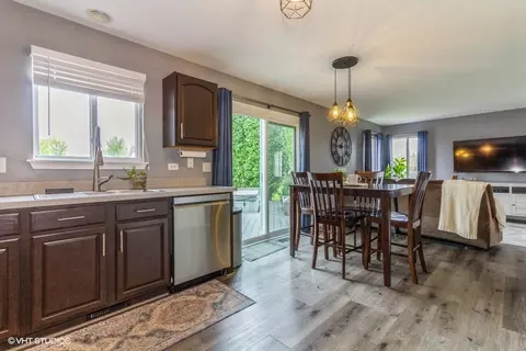 Kitchen - 4524 Deames St, Plano, IL 60545 photo 4 of 4