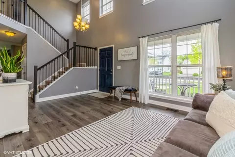 Entry Way - 4524 Deames St, Plano, IL 60545 photo 2 of 4