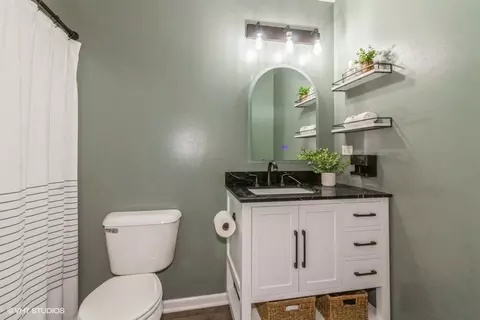 Bath - 4524 Deames St, Plano, IL 60545 photo 2 of 3