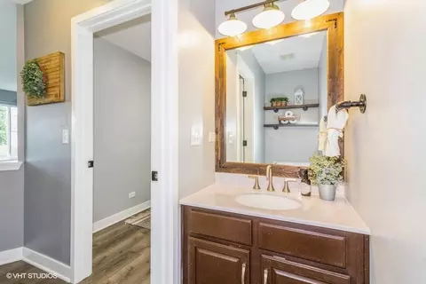 Bath - 4524 Deames St, Plano, IL 60545 photo 1 of 3